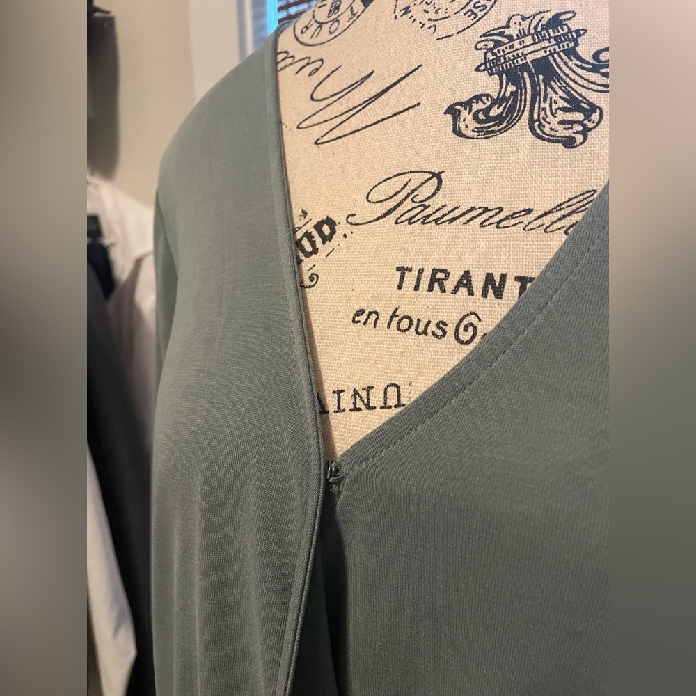 NET Lucky Brand Top - Picture 2 of 6